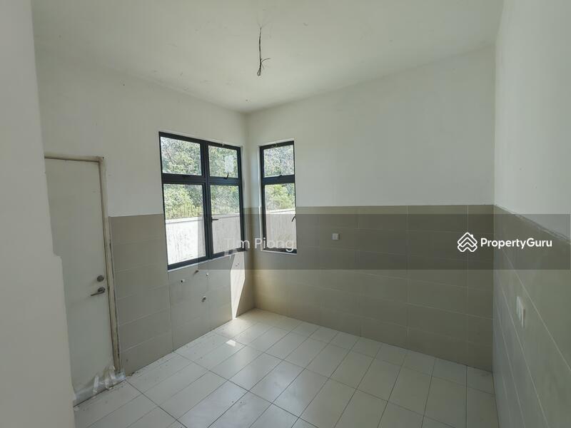 For Sale - Vista Kirana