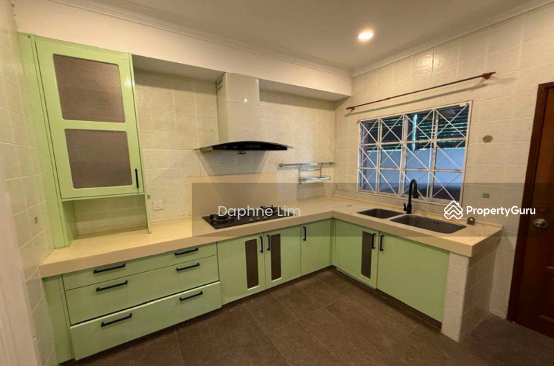 For Rent - Bungalow at Taman Damansara Endah