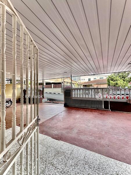 For Sale - Chee Seng Garden Single-Storey Semi-Detached House