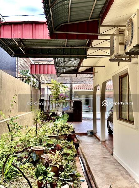 For Sale - Chee Seng Garden Single-Storey Semi-Detached House