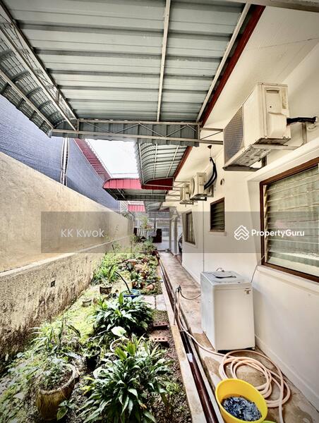 For Sale - Chee Seng Garden Single-Storey Semi-Detached House