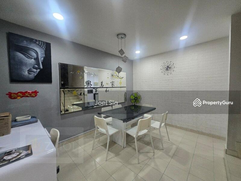 Untuk Disewa - Taman Sejati Raja Nong Double Storey 20x70 Renovated House For Rent