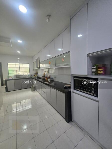 Untuk Disewa - Taman Sejati Raja Nong Double Storey 20x70 Renovated House For Rent