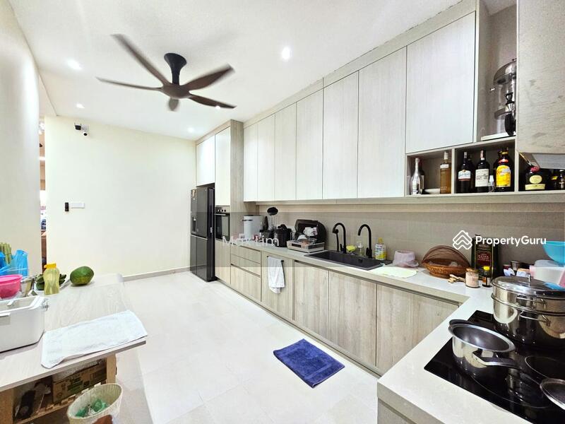 Untuk Dijual - 1.5 Storey Terrace @ Reservoir Garden