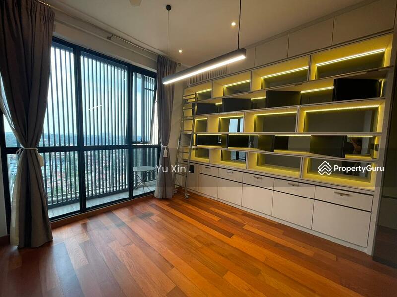 Untuk Dijual - Straits View 18