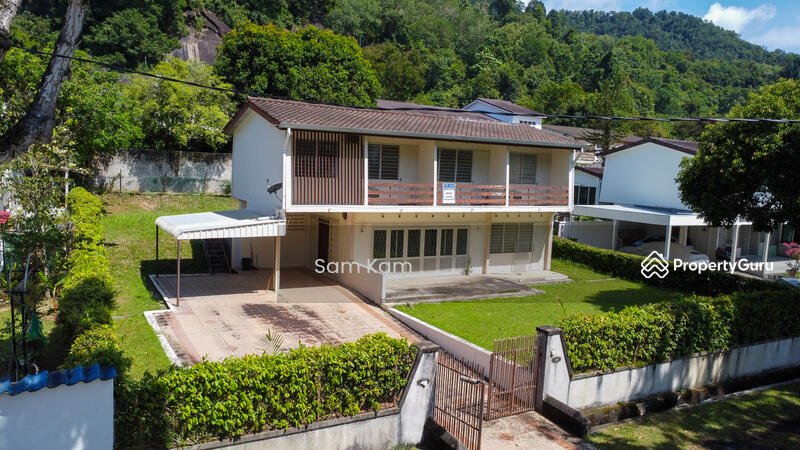 Untuk Dijual - Double Storey Bungalow at Taman Jesselton