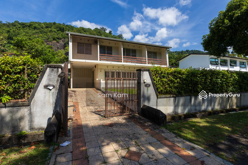Untuk Dijual - Double Storey Bungalow at Taman Jesselton