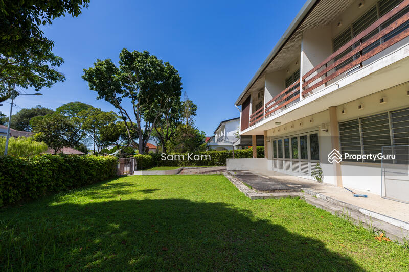 Untuk Dijual - Double Storey Bungalow at Taman Jesselton