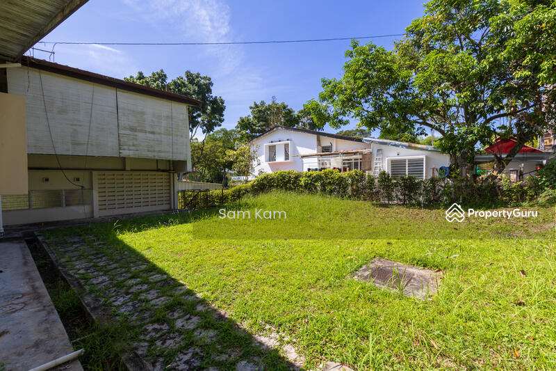 Untuk Dijual - Double Storey Bungalow at Taman Jesselton