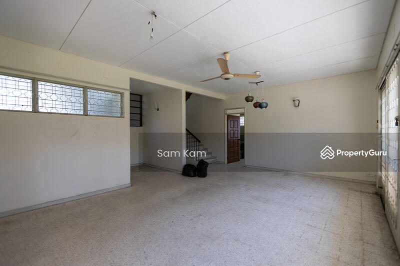 Untuk Dijual - Double Storey Bungalow at Taman Jesselton