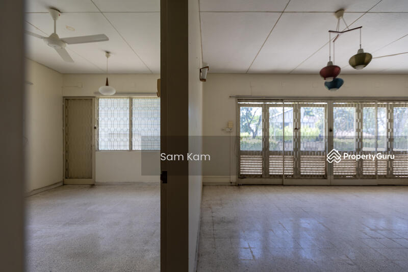 Untuk Dijual - Double Storey Bungalow at Taman Jesselton
