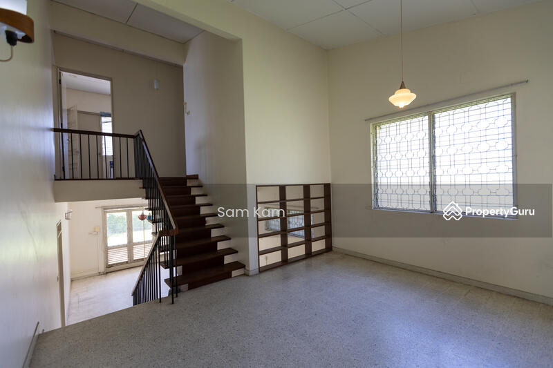 Untuk Dijual - Double Storey Bungalow at Taman Jesselton