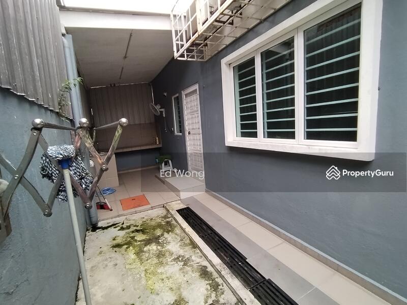 Untuk Dijual - Jalan Ipoh 1-Storey Semi D