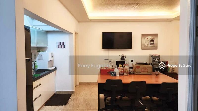For Rent - Jalan Masjid Negeri Commercial 2 Storey Semi D Main Road Greenlane Penang