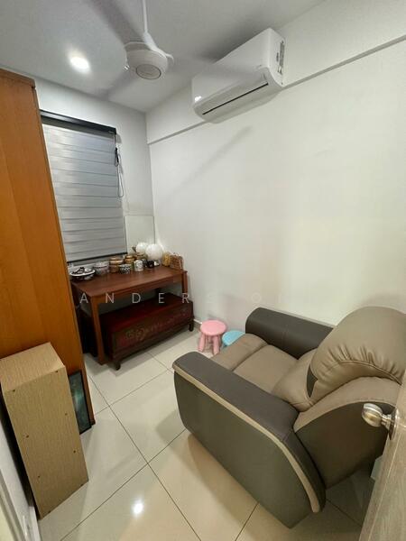 For Rent - Orange BM