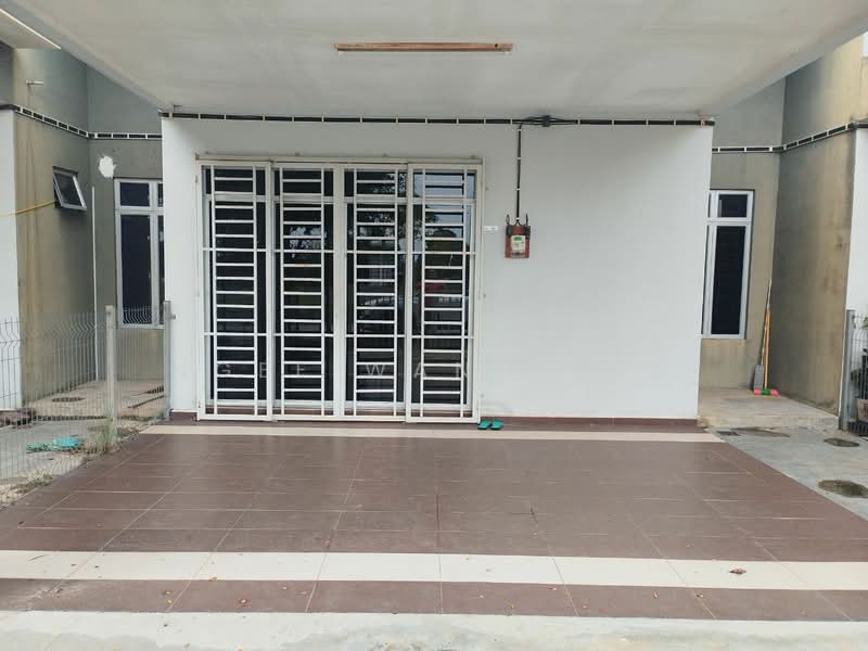 Rumah Teres 1 Tingkat untuk Dijual di Lipat Kajang (Jasin) - Ngee Wang Tan - PropertyGuru.com.my