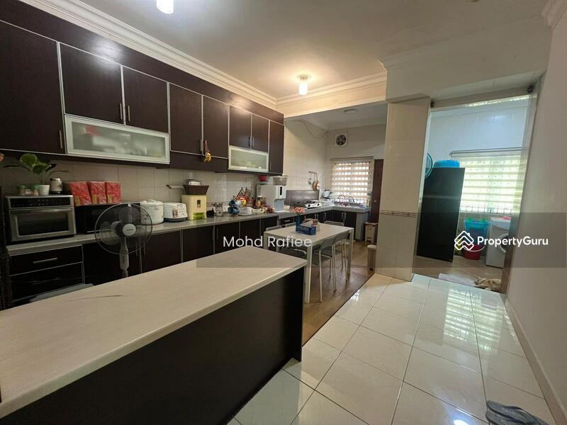 Dry Kitchen