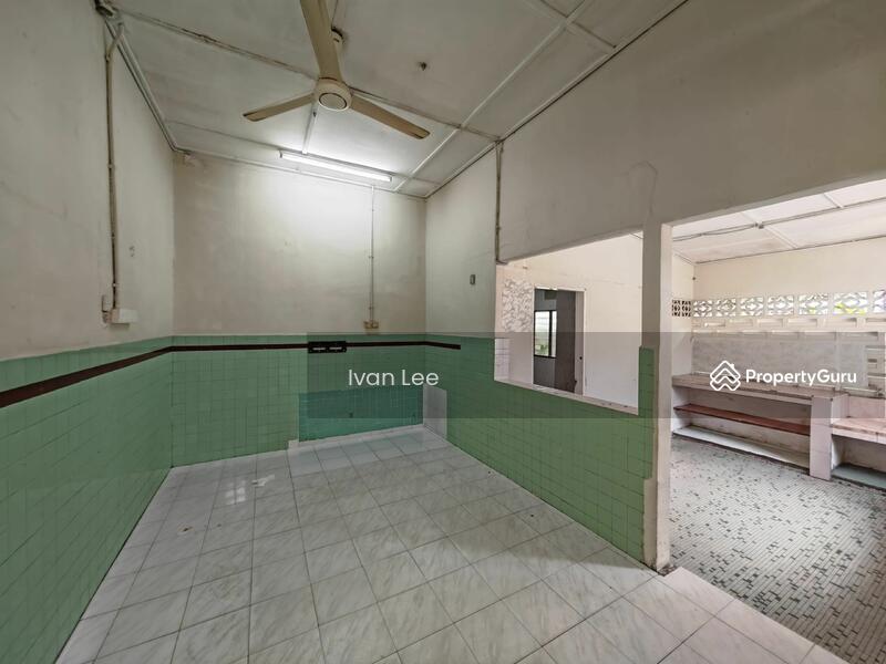 For Rent - Bungalow at Seksyen 3