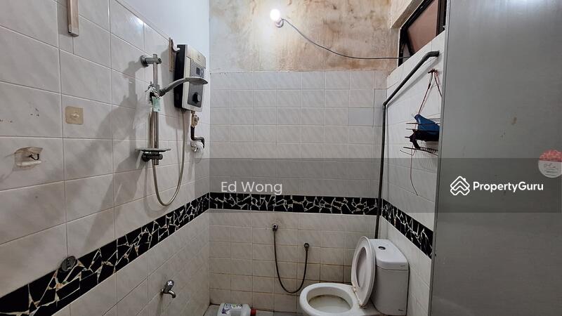 Untuk Dijual - Lucky Garden 1-Storey Terrace House