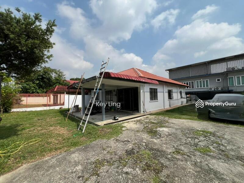 For Rent - Seksyen 4