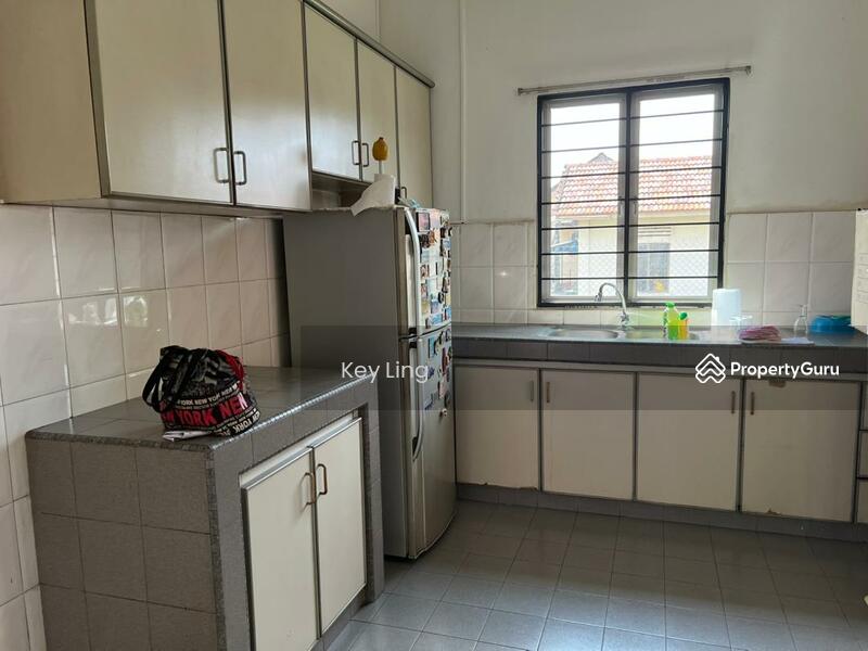 For Rent - Seksyen 4