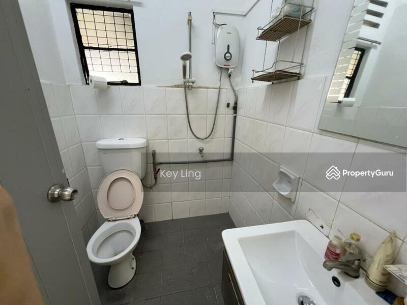 For Rent - Seksyen 4