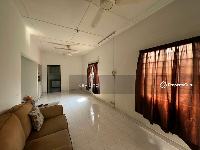 For Rent - Seksyen 4