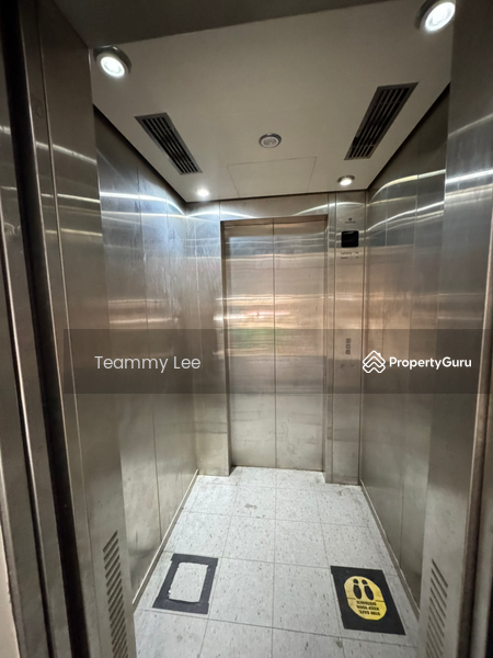 For Rent - Lift Corner 1st Floor Office Metro Avenue Kajang , Near Yuhua School