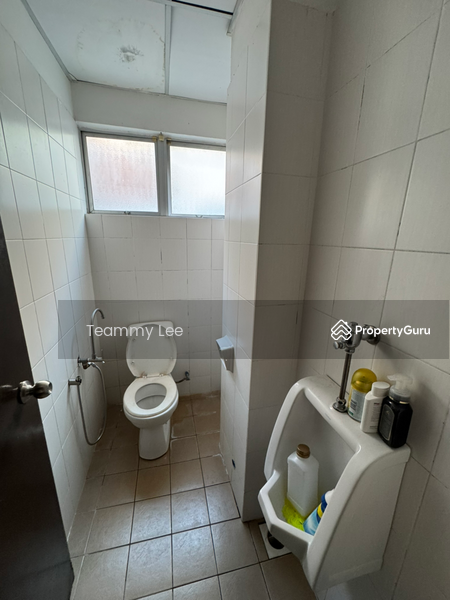 For Rent - Lift Corner 1st Floor Office Metro Avenue Kajang , Near Yuhua School