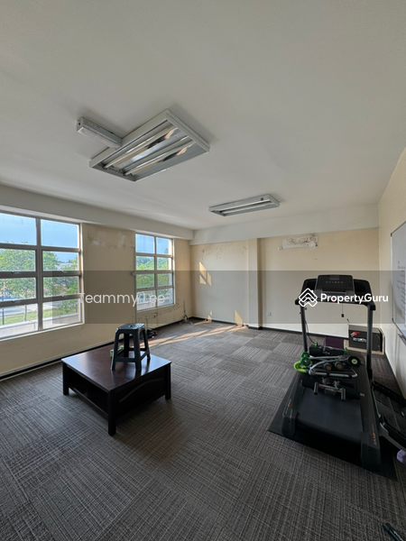 For Rent - Lift Corner 1st Floor Office Metro Avenue Kajang , Near Yuhua School