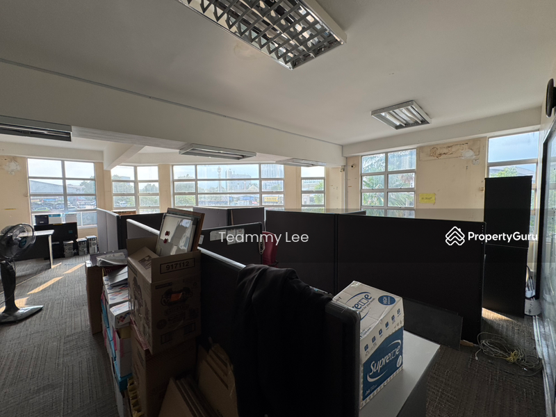 For Rent - Lift Corner 1st Floor Office Metro Avenue Kajang , Near Yuhua School