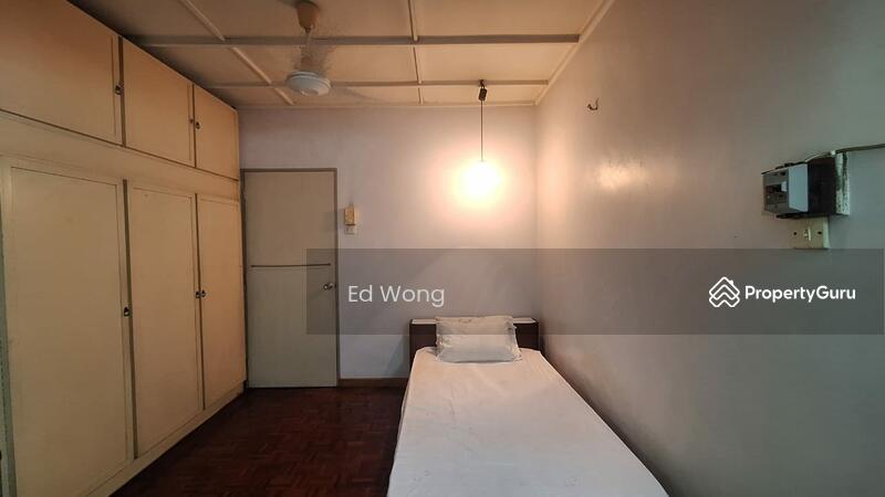 Untuk Dijual - Taman Bangsar 2-Storey End lot Terrace House