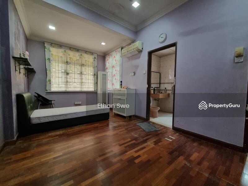 For Sale - Double Storey Semi-D, Bukit Rahman Putra BRP 5, Espana, Shah Alam