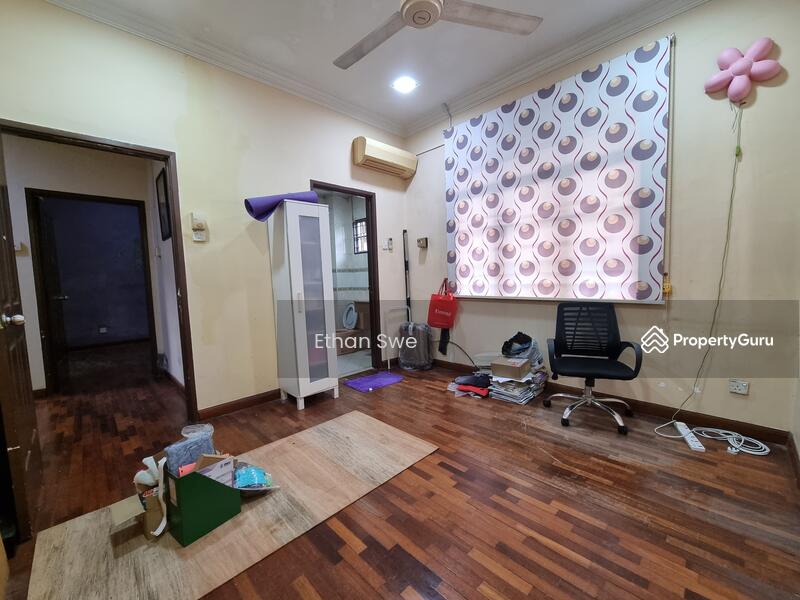 For Sale - Double Storey Semi-D, Bukit Rahman Putra BRP 5, Espana, Shah Alam