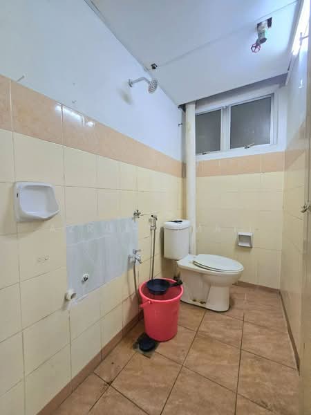 Apartment for Sale at Casmaria Apartment - Azrul Ismail - Bathroom - PropertyGuru.com.my
