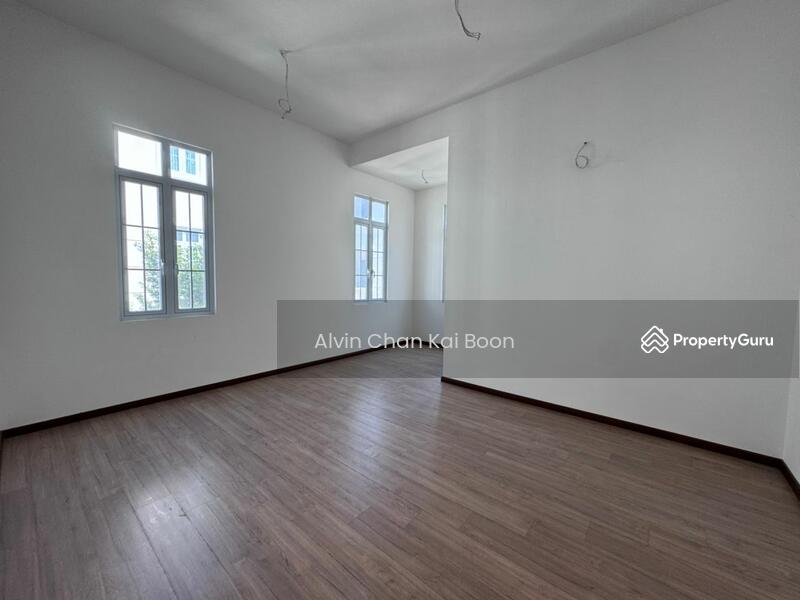 For Sale - Straits Courtyard