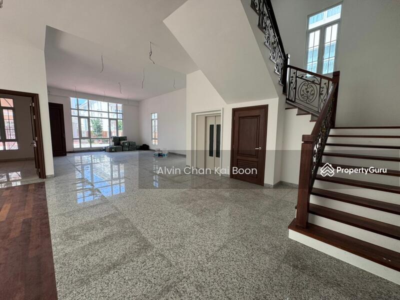 For Sale - Straits Courtyard