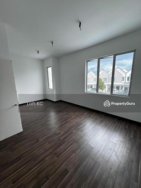 For Sale - 2-storey Terrace House at Eco Forest