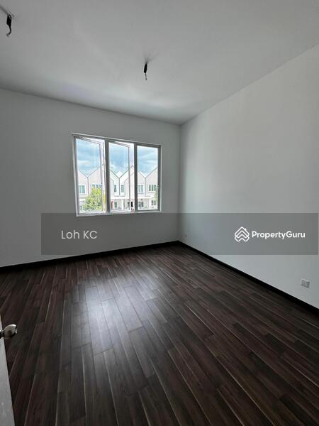 For Sale - 2-storey Terrace House at Eco Forest