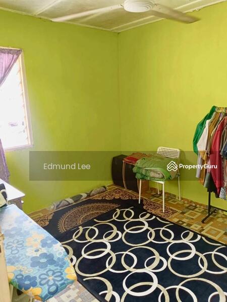 For Sale - 2-storey Terrace House at Seksyen 18