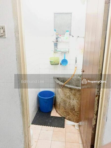 For Sale - 2-storey Terrace House at Seksyen 18