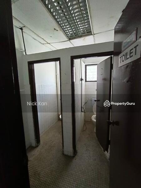 For Rent - Desa Cemerlang Ulu Tiram 1.5 Storey Semi-D Warehouse near Main Road