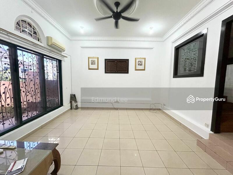 For Sale - 2.5-storey Terraced House at Seksyen 7 Shah Alam