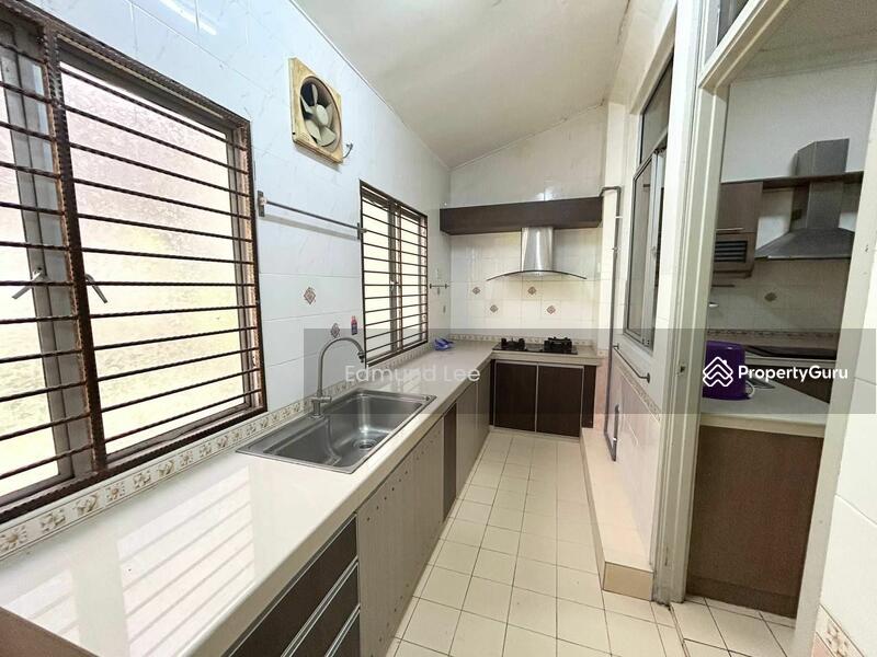 For Sale - 2.5-storey Terraced House at Seksyen 7 Shah Alam
