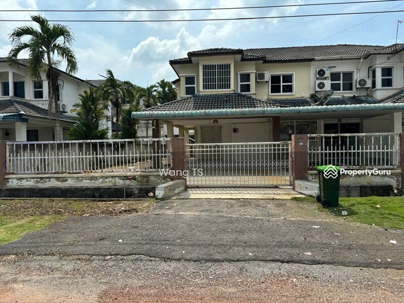 Untuk Dijual - Double Storey Semi Detached. Taman Petani Jaya. Sungai Petani.