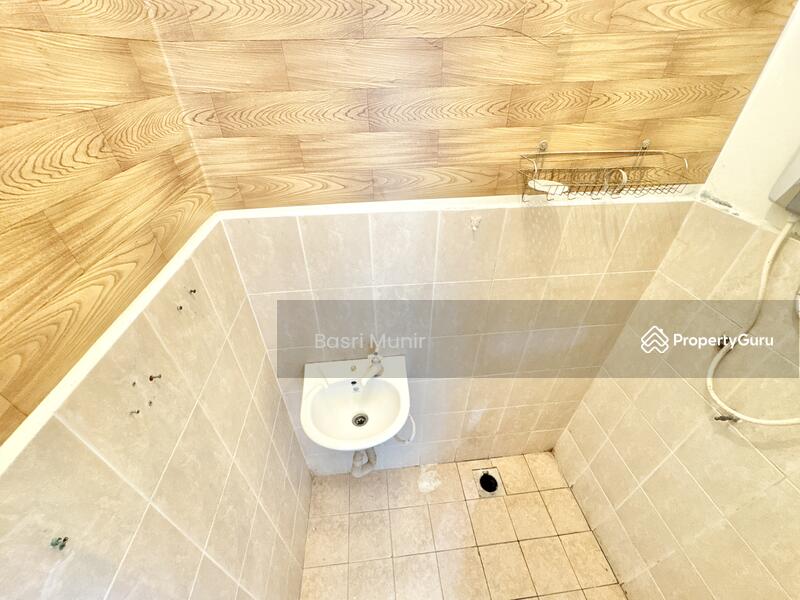 For Sale - Taman Industrial Lembah Jaya Flat