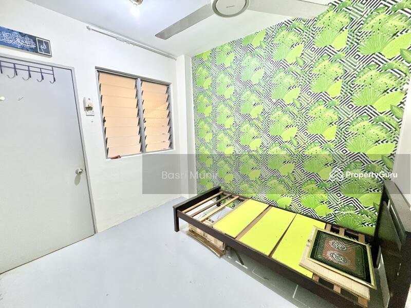 For Sale - Taman Industrial Lembah Jaya Flat