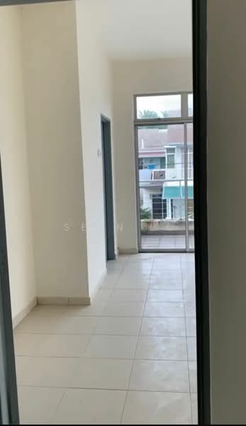 Semi-Detached House for Sale in Bandar Saujana Putra (Tanjong Duabelas) - Sean Lo - PropertyGuru.com.my