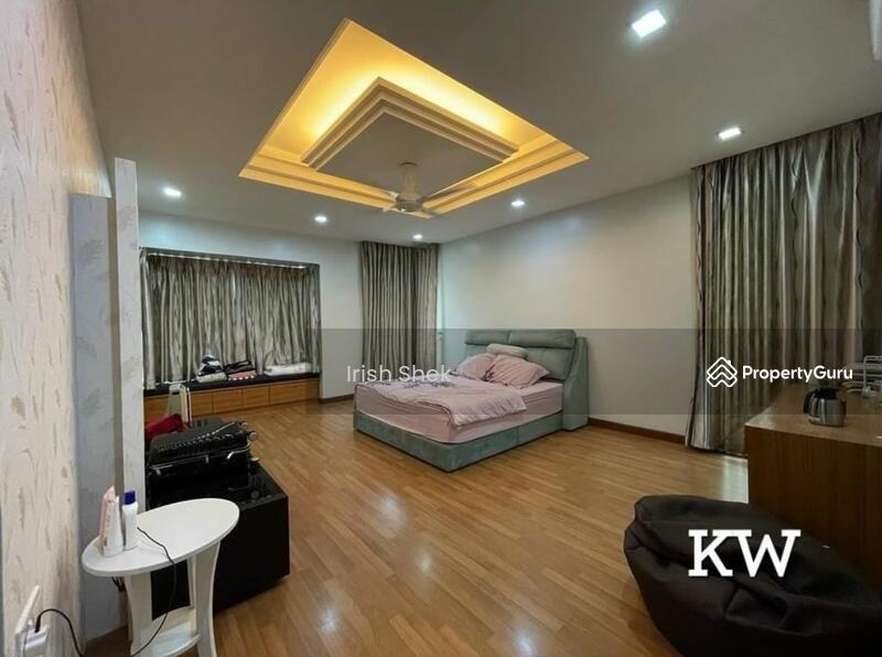 For Sale - Zero-Lot Bungalow at Kota Kemuning