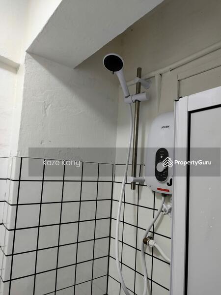 Untuk Disewa - Gat Lebuh Noordin Flat